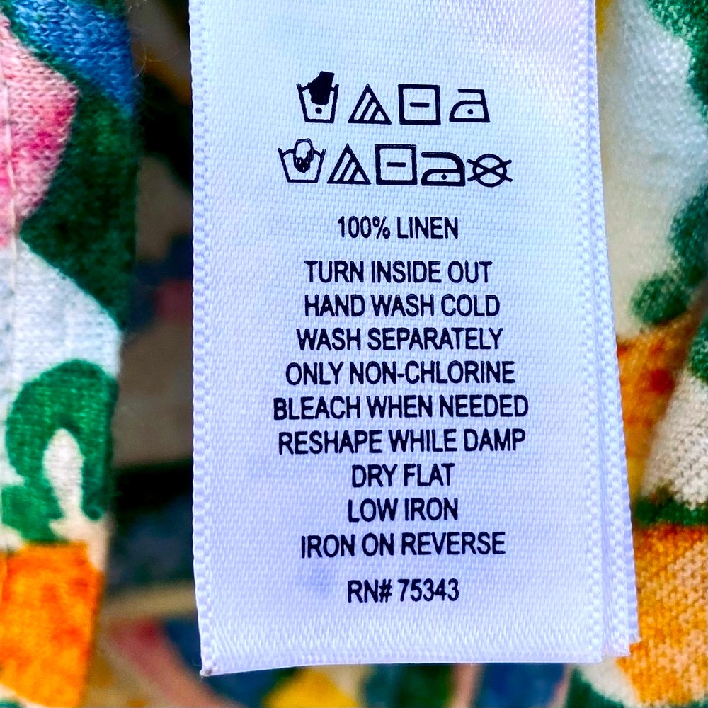 C&C California Colorful Linen Top with Tropical Hues. Small - Picture 4 of 5